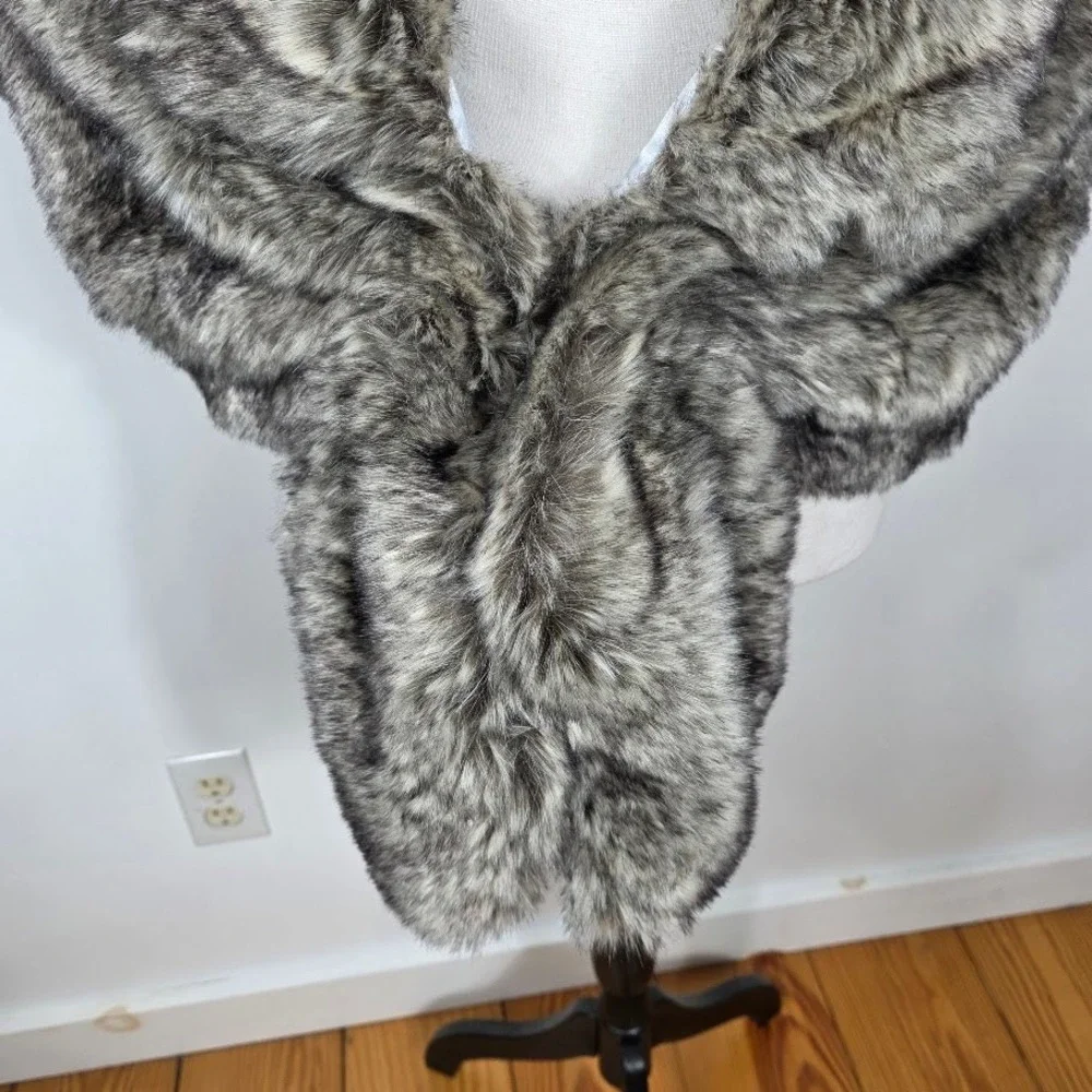 Luxurious Fur Wrap Shawl Stole Silver Grey‎ Evening Event
